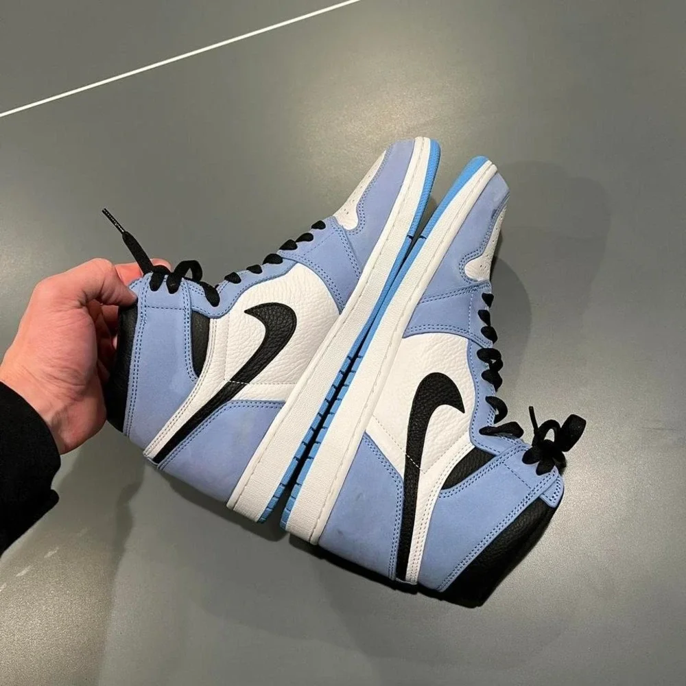 Jordan 1 low university blue UNC‎  Sku 555088 134 Size 11.5